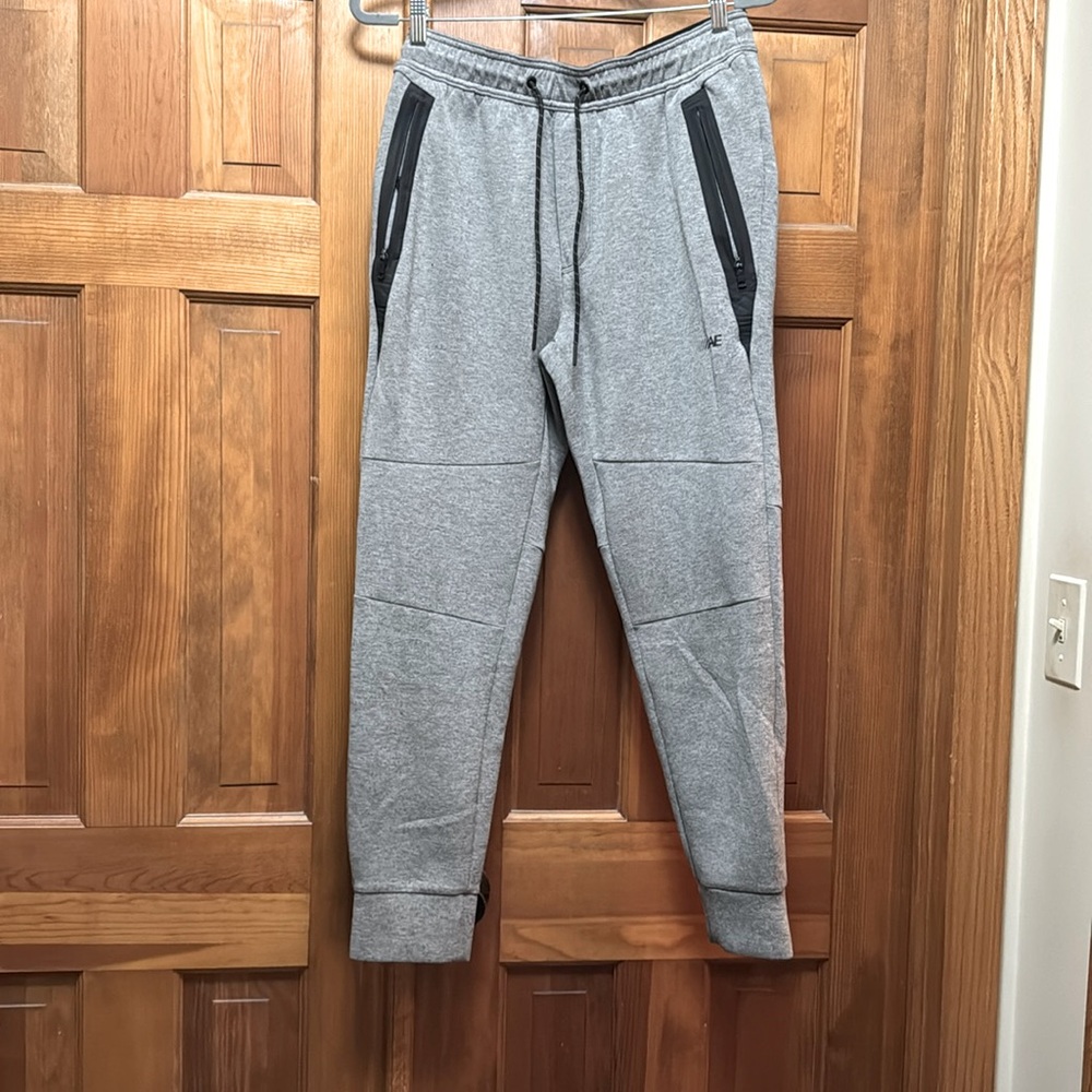 Men’s AE Gray Jogger Pants